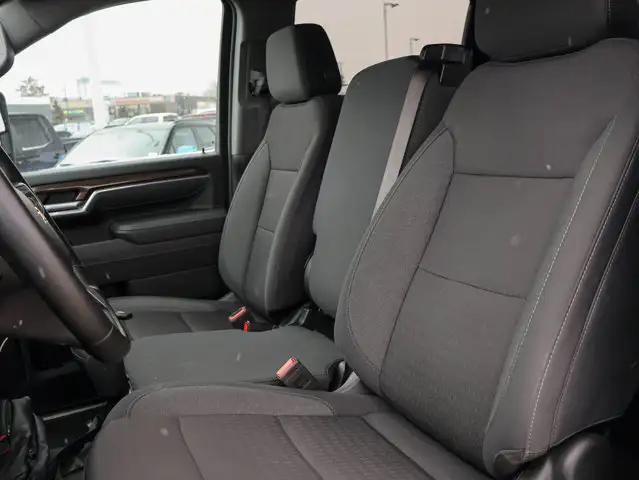 2025 Chevrolet Silverado 2500HD LT 6.6L Duramax - Photo 19