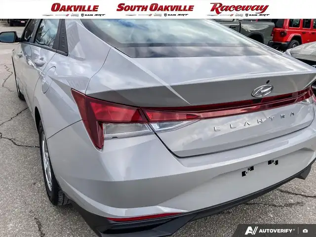 2023 Hyundai Elantra SEL | CARPLAY | HEATED SEATS | NO ACCIDENTS - Photo 11