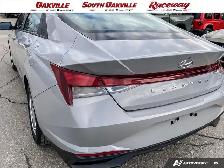 2023 Hyundai Elantra SEL | CARPLAY | HEATED SEATS | NO ACCIDENTS - Photo 11