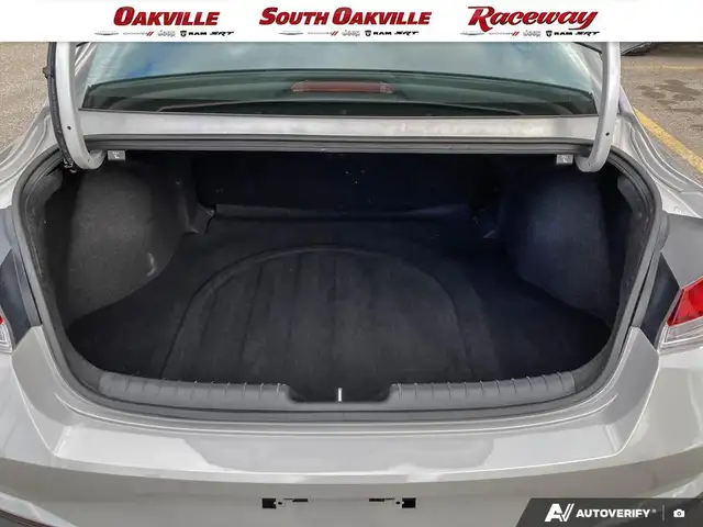 2023 Hyundai Elantra SEL | CARPLAY | HEATED SEATS | NO ACCIDENTS - Photo 12
