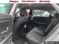 2023 Hyundai Elantra SEL | CARPLAY | HEATED SEATS | NO ACCIDENTS - Photo 23