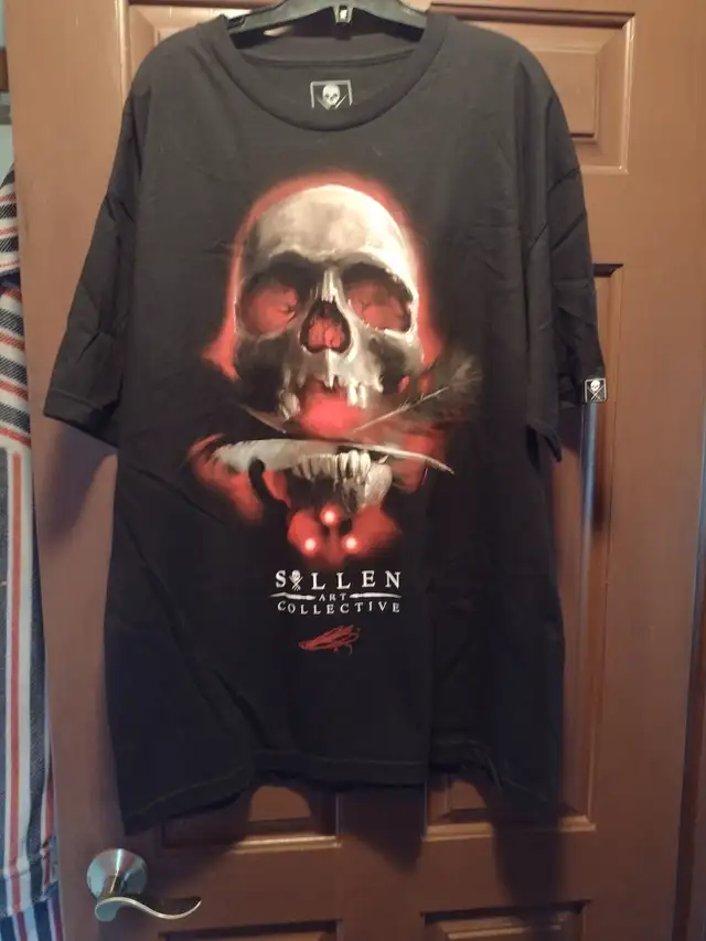 Sullen collection tee-shirt size XL