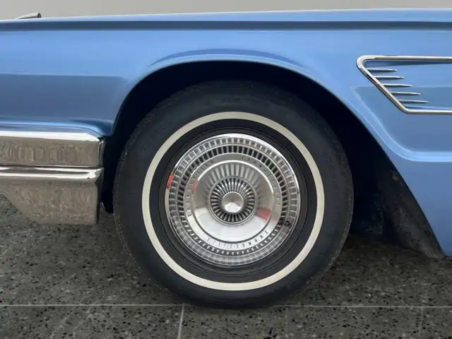 1965 Ford Thunderbird Coupe - Photo 11