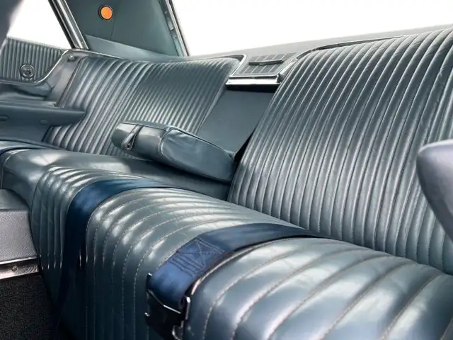 1965 Ford Thunderbird Coupe - Photo 14