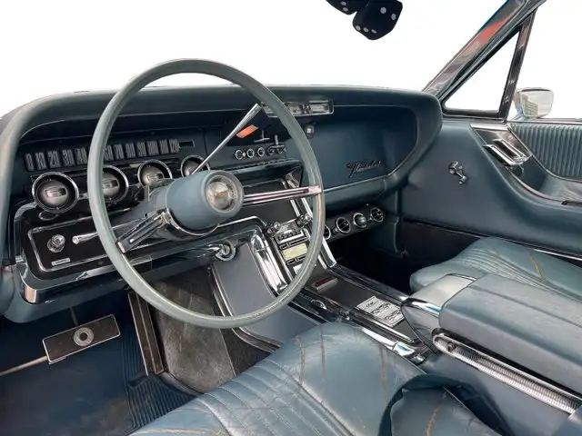 1965 Ford Thunderbird Coupe - Photo 15
