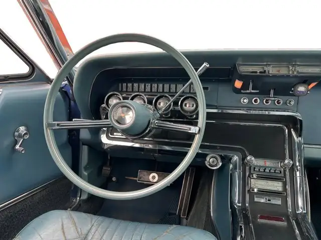 1965 Ford Thunderbird Coupe - Photo 17
