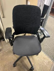 Steelcase Leap V2 3D Mesh Office Chair! - Photo 3