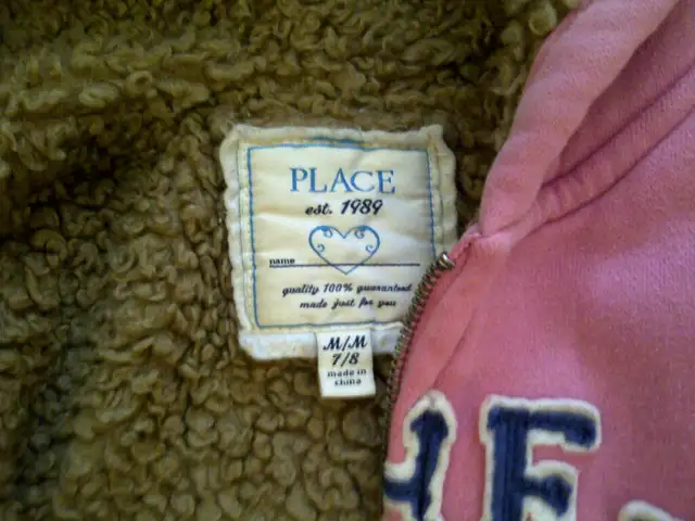 BEAU CHANDAIL ROSE DOUBLÉ GR 7/8 FILLETTE TRÈS CONFORTABLE$10.00 - Photo 2