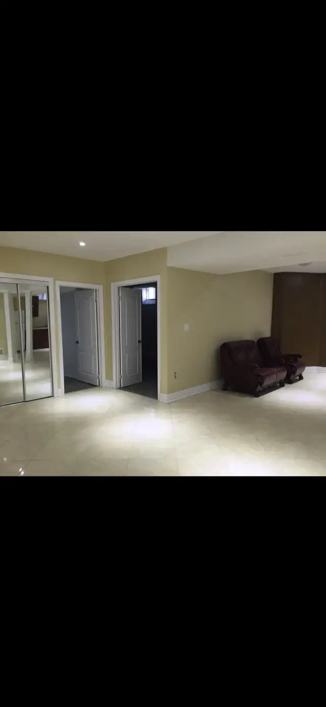 All inclusive Luxury New Large basement available 4 rent in Bra - Photo 2