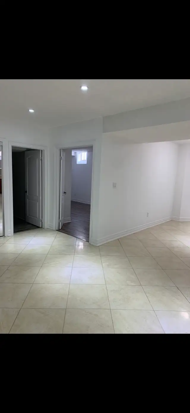 All inclusive Luxury New Large basement available 4 rent in Bra - Photo 7