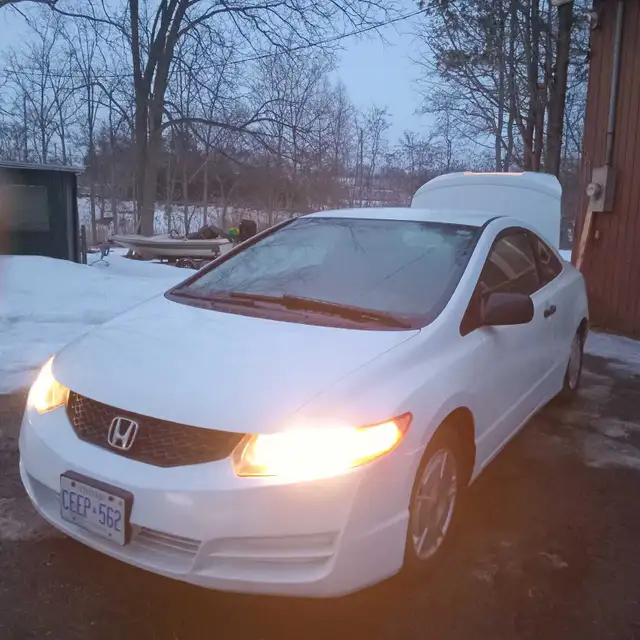 2010 HONDA CIVICIMPECCABLERUNS FLAWLESS NO RUST - Photo 2