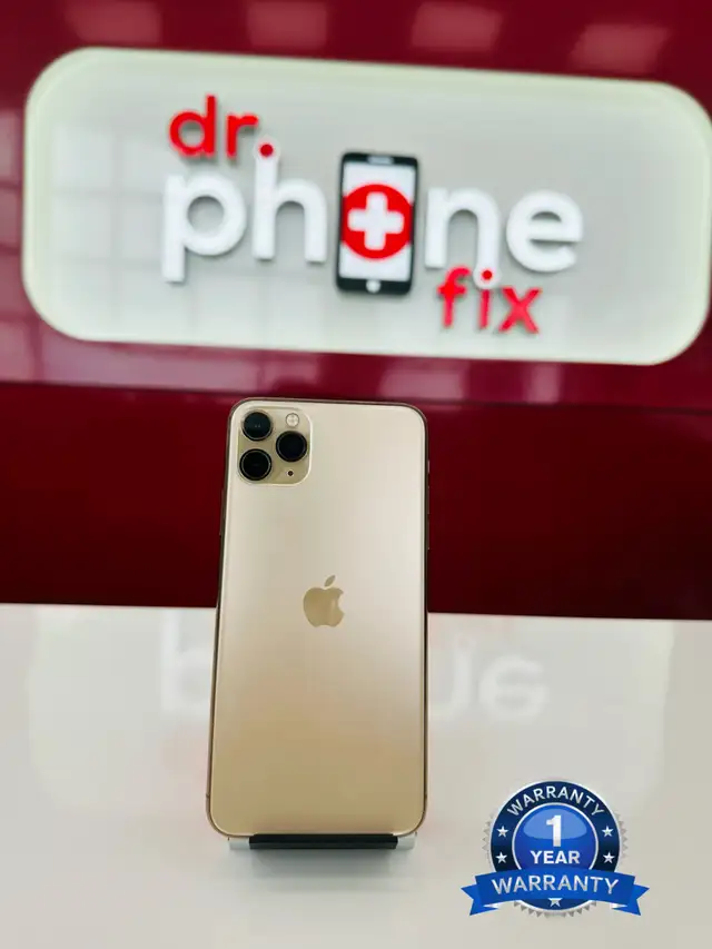 unlocked iphone 11 PRO MAX - (A Grade) in Cell Phones - Photo 6