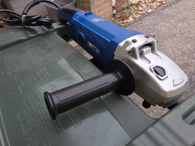 Simoniz 7' Right Angle Polisher/Grinder Corded Hand Held