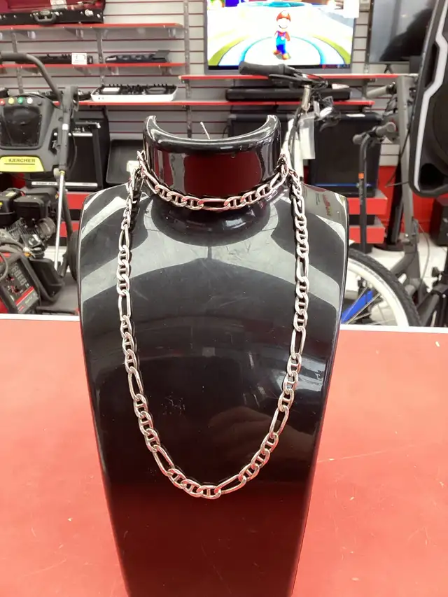 chaîne en argent figaro