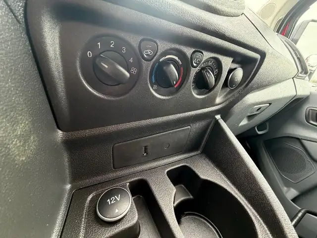 2018 Ford TRANSIT CARGO VAN - Photo 32