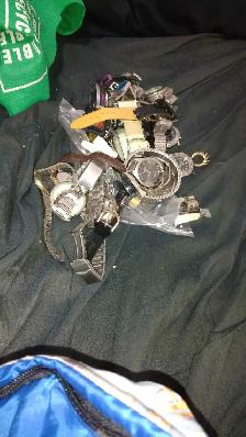 Montre pour les hommes et pour les femmes à vendre - Photo 7