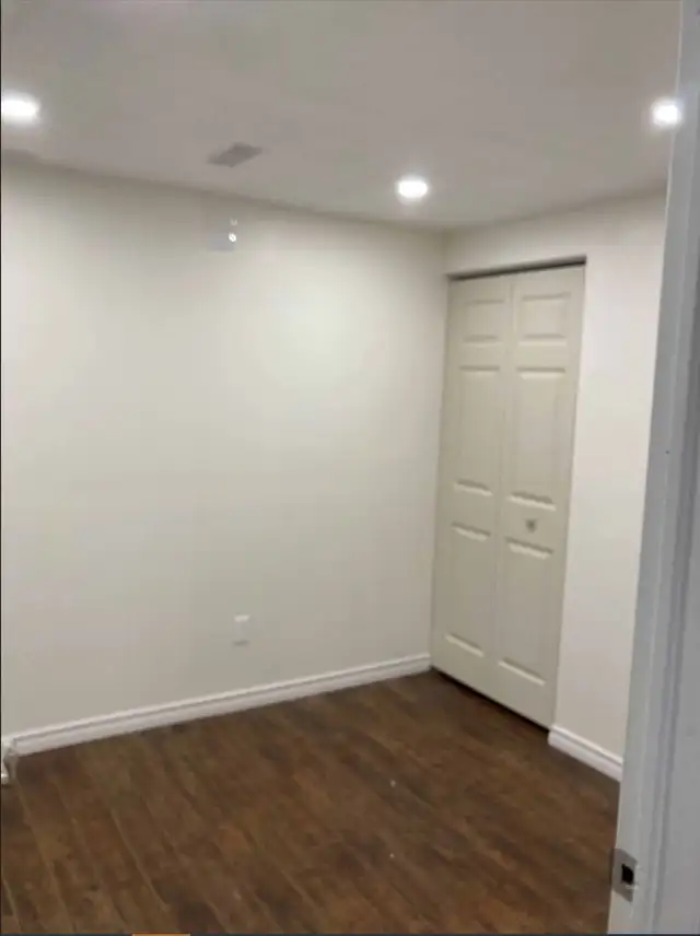 2-bedroom basement apartment for rent - Photo 6