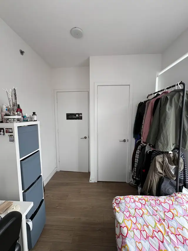 Subletting a room in a 3 bedroom apartment - Photo 3