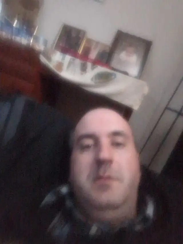 mover. looking for any kind of work. help people move. - Photo 2