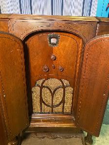 antique parlour radio working