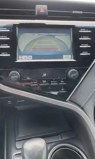 2019 Toyota Camry SE – Zero Accidents, Zero Maitenance Required - Photo 6