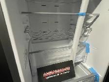 NEW 24" Whirlpool  Counter Depth Bottom Freezer Fridge11.3 Cu.Ft - Photo 6