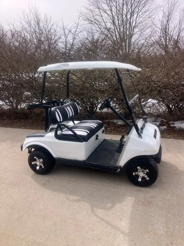 02 Clubcar DS Gas Golf Cart