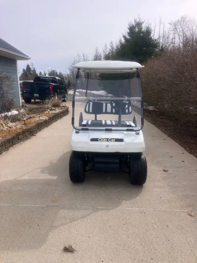 02 Clubcar DS Gas Golf Cart - Photo 2