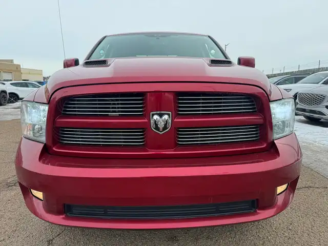 2012 Ram 1500 Sport 192K - 4WD Quad Cab - CLEAN CAR FAX - Photo 2