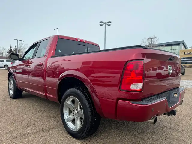 2012 Ram 1500 Sport 192K - 4WD Quad Cab - CLEAN CAR FAX - Photo 4