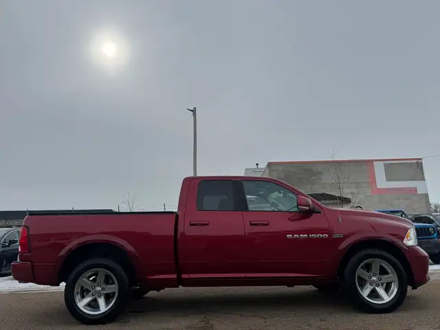 2012 Ram 1500 Sport 192K - 4WD Quad Cab - CLEAN CAR FAX - Photo 7