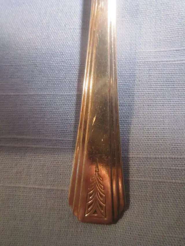 #102 CLARION silverware set for 4