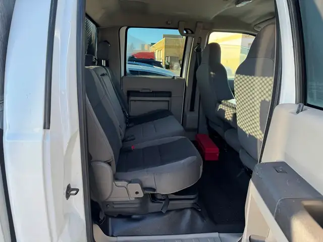 2010 Ford Super Duty F-350 SRW XLT Crew Cab - 8 FT BOX - TOMMY G - Photo 15