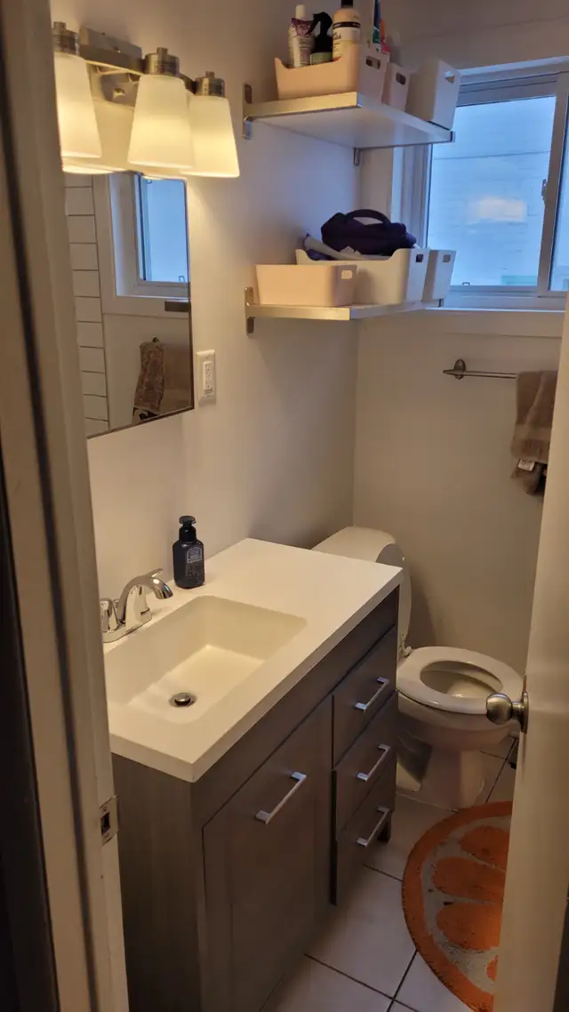 Bright 1-Bedroom Room for Rent – All Inclusive – $1,000/month - Photo 4