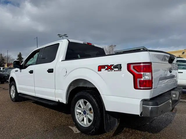 2019 Ford F-150 XLT 181K - 4WD SuperCrew - CLEAN CAR FAX - Photo 3