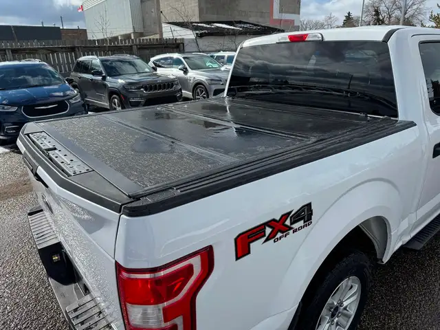 2019 Ford F-150 XLT 181K - 4WD SuperCrew - CLEAN CAR FAX - Photo 8