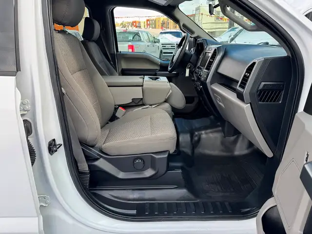 2019 Ford F-150 XLT 181K - 4WD SuperCrew - CLEAN CAR FAX - Photo 17