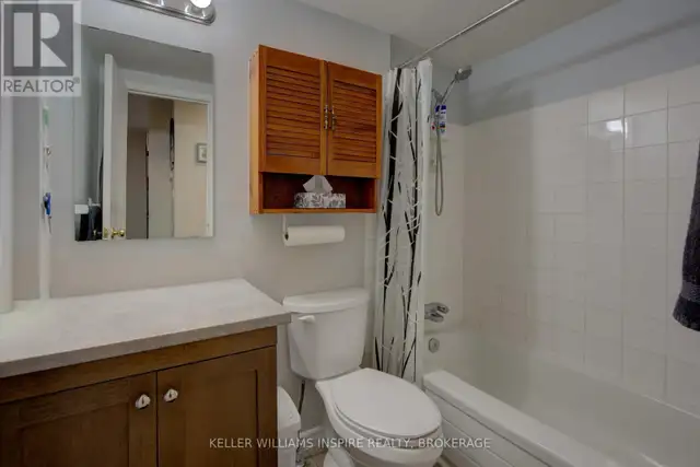 1 bedroom furnished apt.- July 1st - Photo 5