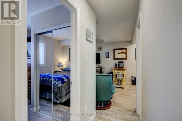 1 bedroom furnished apt.- July 1st - Photo 7