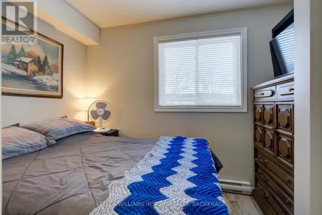 1 bedroom furnished apt.- July 1st - Photo 8