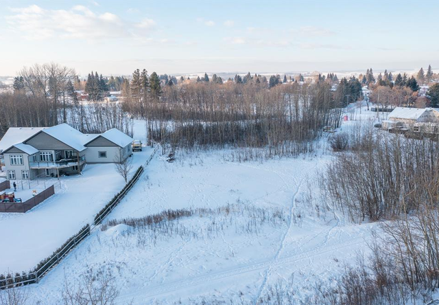 Fully serviced lot 8 in Alix – Ready for your dream home! - Photo 8