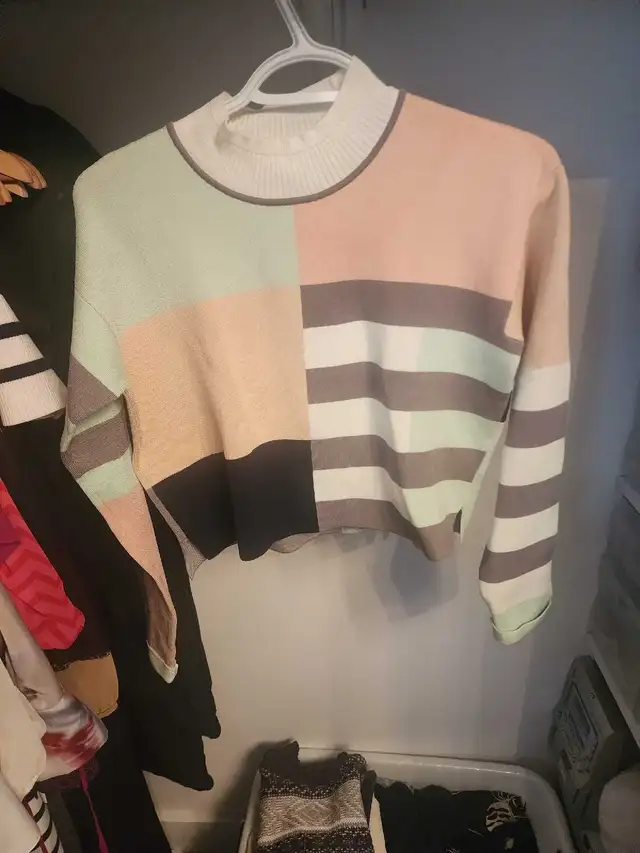 Club Monaco Sweater
