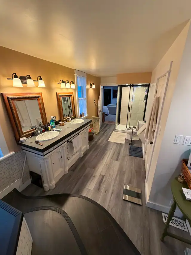 Large Country Home. No neighbours 1acre $850,000 Casselman, ON - Photo 4