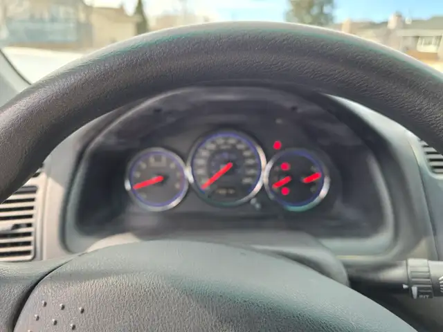 Honda civic 2003 standard manual transmission with four doors - Photo 7