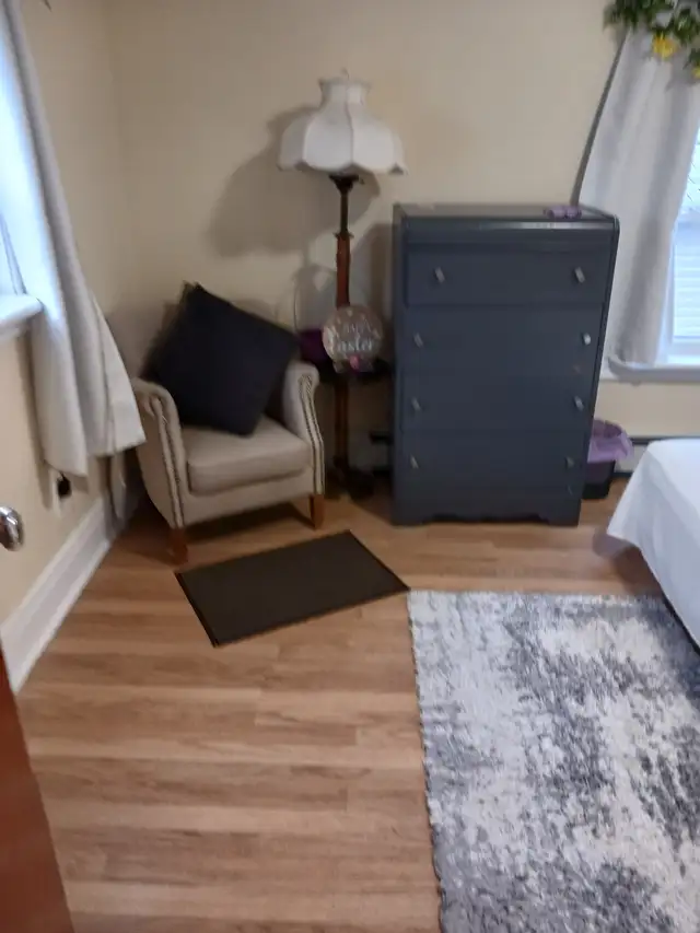 Room for rent for may1st - Photo 4