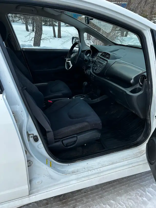 2014 Honda fit - Photo 8
