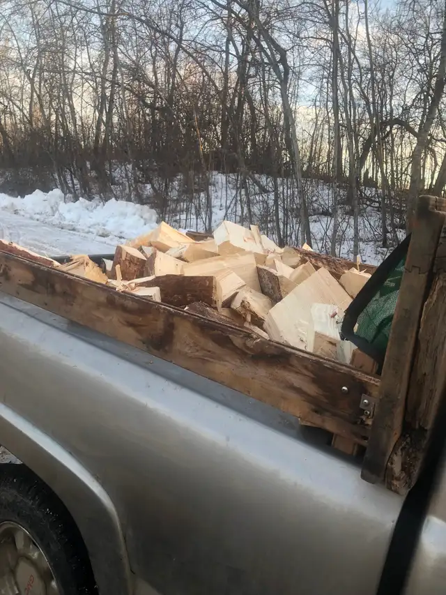 SPRUCE FIREWOOD 1/2 cord split dry Rd area $160delivered stacked