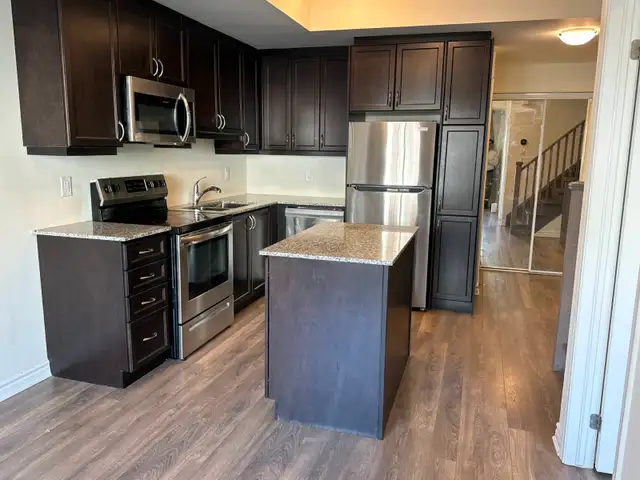 Condo Townhouse for Lease in Scarbororugh, 3 bed, 2.5 Bath
