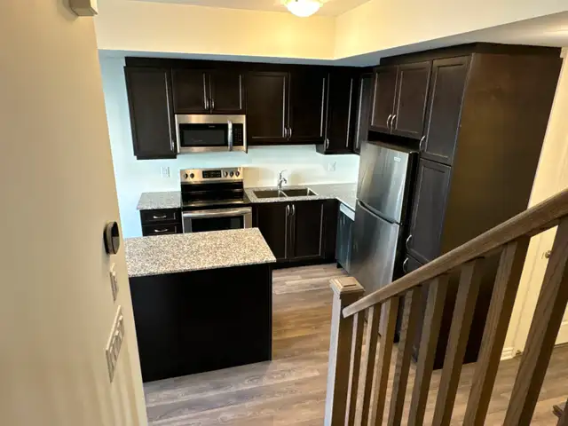 Condo Townhouse for Lease in Scarbororugh, 3 bed, 2.5 Bath - Photo 26