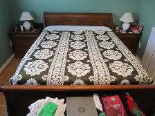 HPL Mobilier Louis Philippe Heritage Collection Wood Sleigh Bed